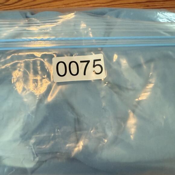 Travis Mathew Polo Men’s Small Blue Stripe Regular Fit SS Performance Golf - Picture 11 of 11